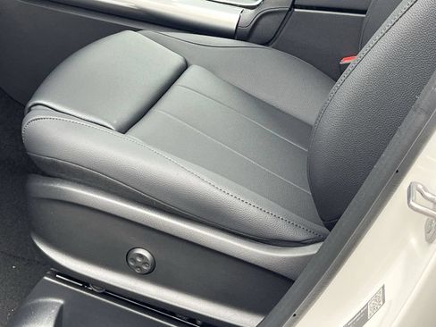 Certified 2026 Mercedes-Benz GLA 250 4MATIC image 12