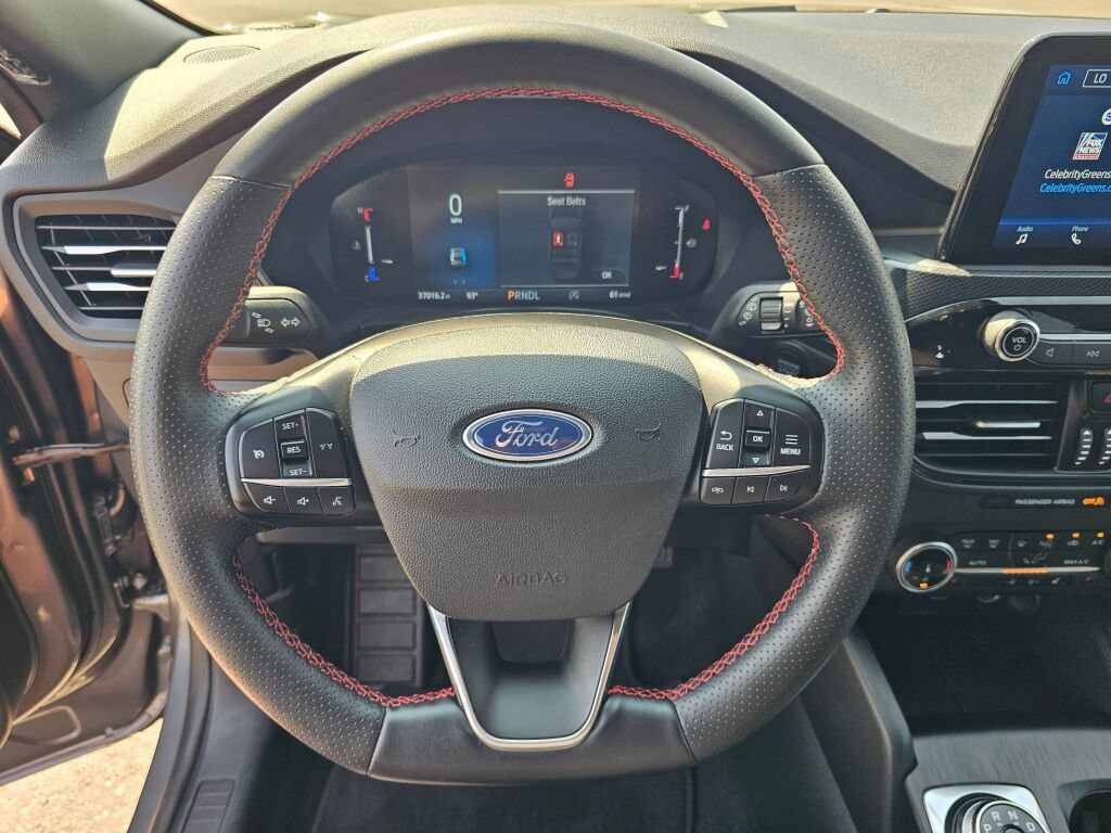 Used 2025 Ford Escape ST-Line Select AWD/4WD image 18