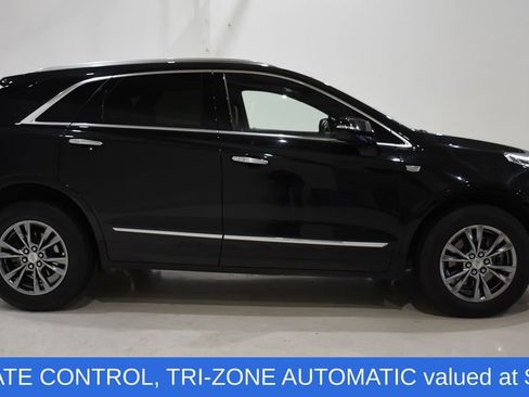 Used 2023 Cadillac XT5 Premium Luxury image 3