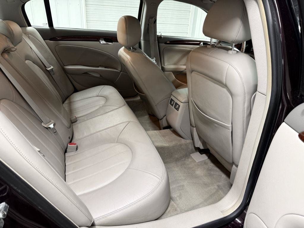 Used 2008 Buick Lucerne CXL FWD image 22