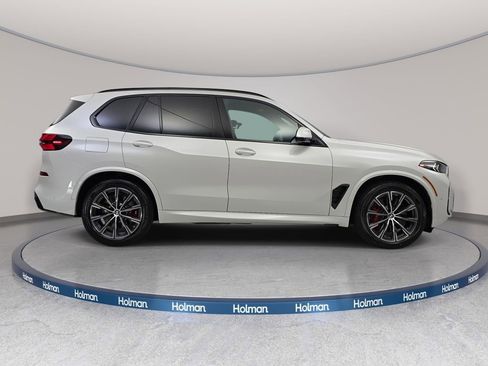 New 2026 BMW X5 xDrive50e w/ Executive Package AWD/4WD image 4