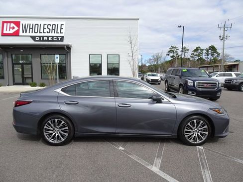 Used 2019 Lexus ES 350 w/ Premium Package image 3