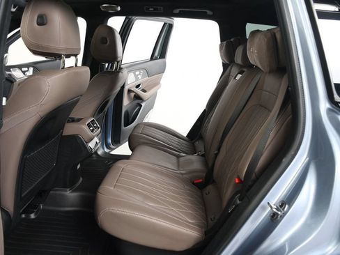 Used 2025 Mercedes-Benz GLS 63 AMG 4MATIC image 33