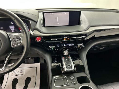 Used 2024 Acura MDX SH-AWD w/ Technology Package image 19
