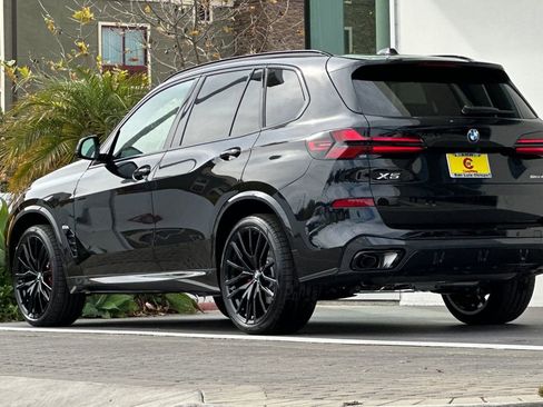 New 2026 BMW X5 sDrive40i w/ M Sport Package RWD image 5