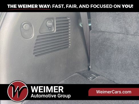 Used 2022 Nissan Armada SV AWD/4WD image 13