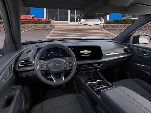 New 2026 Chevrolet Traverse LT w/ LPO, Floor Liner Package FWD image 15