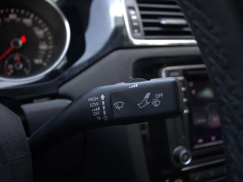 Used 2017 Volkswagen Jetta SEL image 19