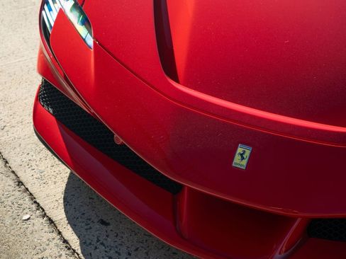 Used 2024 Ferrari SF90 Spider image 10