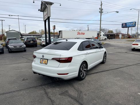 Used 2019 Volkswagen Jetta GLI image 8