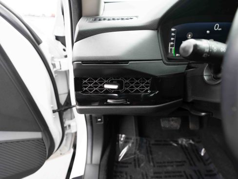 Used 2024 Honda Accord EX-L image 11