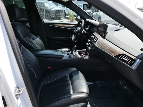 Used 2023 BMW M550i xDrive AWD/4WD image 27