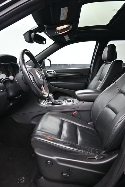 Used 2019 Jeep Grand Cherokee Limited AWD/4WD image 10