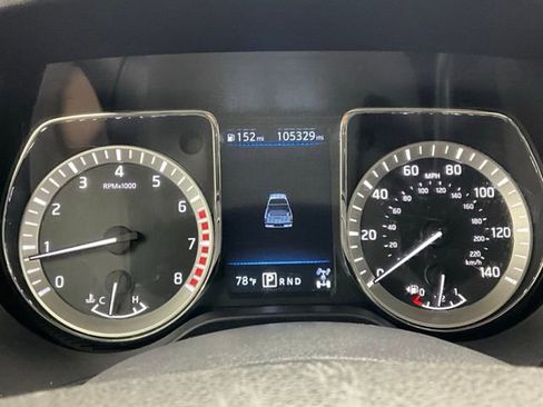Used 2019 Nissan Titan SV AWD/4WD image 7
