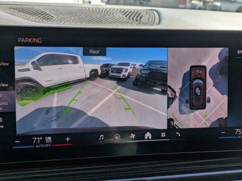 Used 2025 BMW X7 xDrive40i image 19