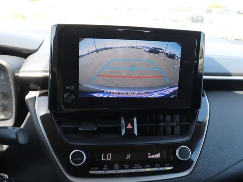 Used 2024 Toyota Corolla LE FWD image 24
