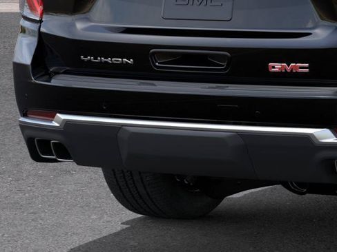 New 2026 GMC Yukon XL Denali w/ Denali Reserve Package AWD/4WD image 14