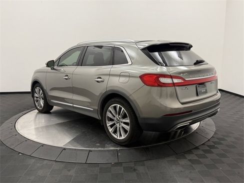Used 2017 Lincoln MKX Reserve w/ Lincoln MKX Climate Package image 5