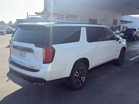 Used 2023 GMC Yukon XL AT4 w/ AT4 Premium Package AWD/4WD image 3