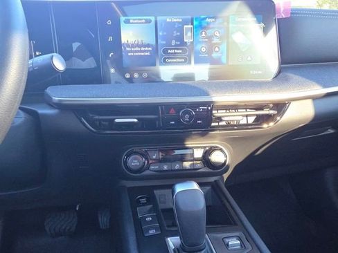 New 2026 Nissan Kicks SV w/ SV Premium Package image 12