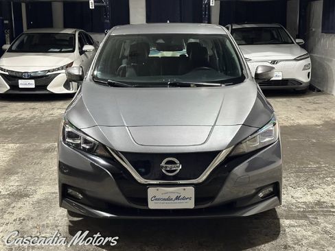 Used 2018 Nissan Leaf SL w/ SL Technology Package FWD image 4