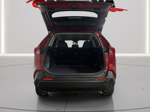 Used 2019 Toyota RAV4 LE image 22