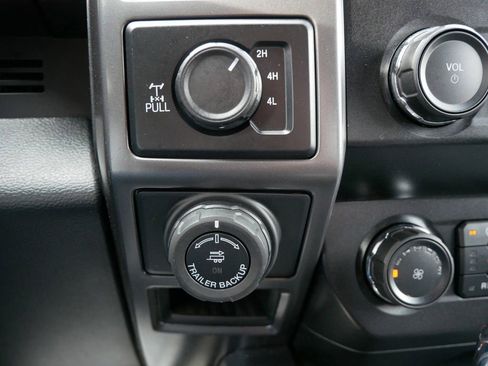 Certified 2022 Ford Explorer XLT w/ Equipment Group 202A image 50