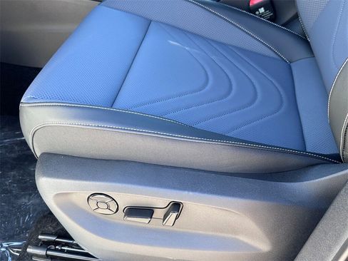 New 2026 Volkswagen Tiguan SE R-Line image 19