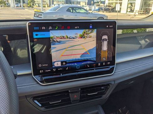 New 2026 Volkswagen Tiguan SE R-Line image 24