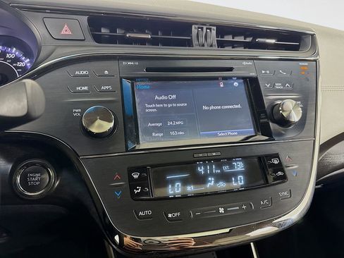 Used 2018 Toyota Avalon XLE Premium FWD image 18