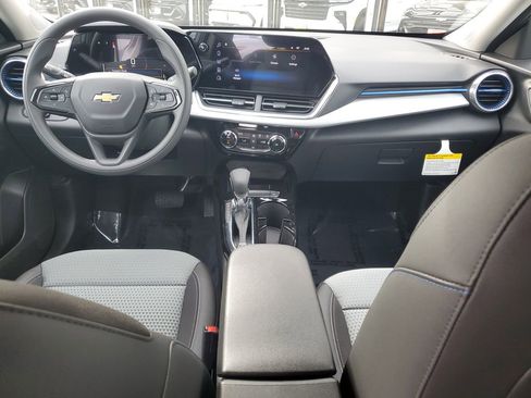 New 2026 Chevrolet Trax LT image 10