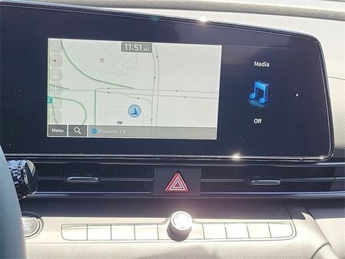 New 2025 Hyundai Elantra SEL image 8