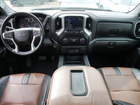 Used 2020 Chevrolet Silverado 1500 RST AWD/4WD image 10