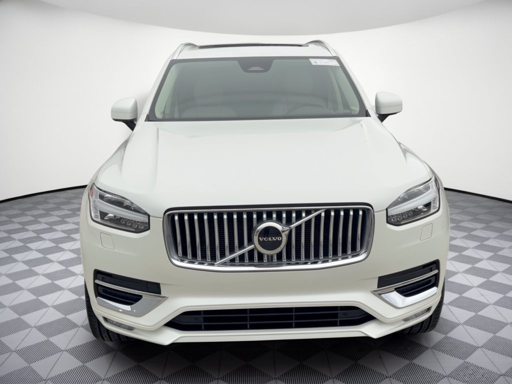 Certified 2025 Volvo XC90 B5 Core w/ Protection Package Premier AWD/4WD image 6