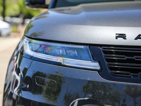 New 2026 Land Rover Range Rover Sport Dynamic SE AWD/4WD image 10