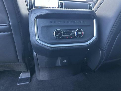 New 2025 Ford Expedition Platinum w/ Stealth Performance Package image 22