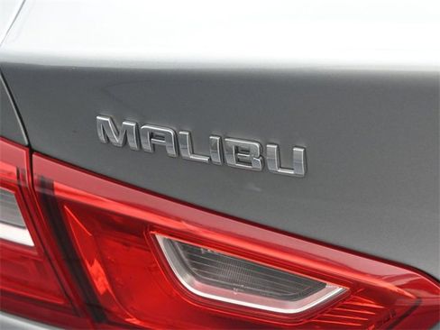 Used 2023 Chevrolet Malibu LT image 16