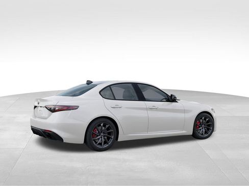 New 2025 Alfa Romeo Giulia AWD w/ Driving Assist Package image 4