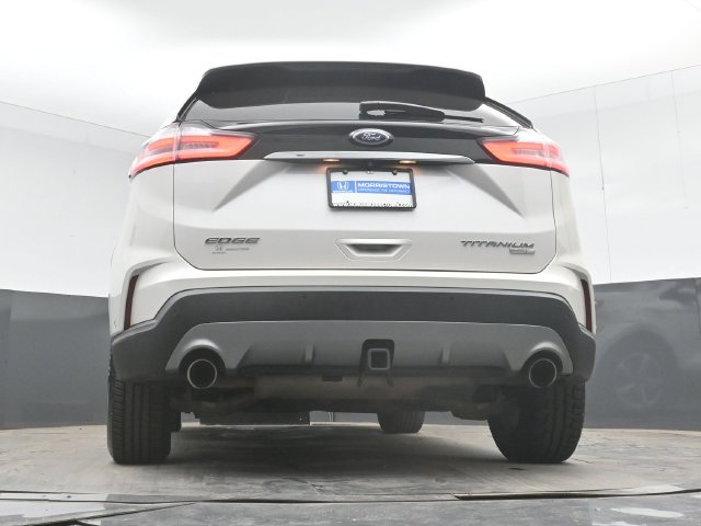 Used 2019 Ford Edge Titanium w/ Equipment Group 301A AWD/4WD image 47