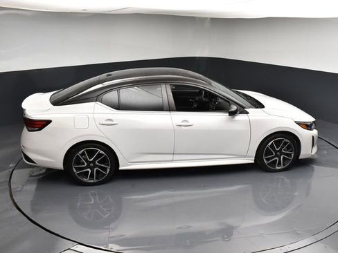 Used 2024 Nissan Sentra SR image 46