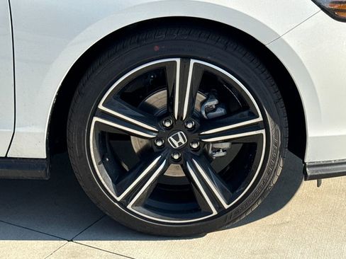 Certified 2026 Honda Accord SE image 11