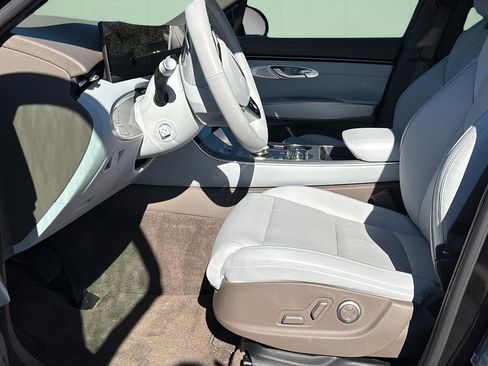 Certified 2026 Genesis GV70 2.5T Advanced image 19