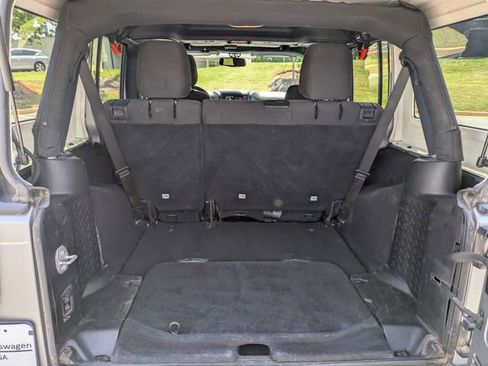 Used 2017 Jeep Wrangler Unlimited Sport w/ Quick Order Package 24S AWD/4WD image 13
