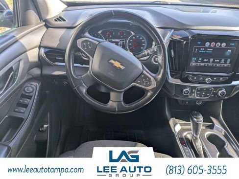 Used 2018 Chevrolet Traverse LT FWD image 15
