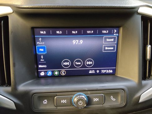 Used 2020 GMC Terrain SLE FWD image 25