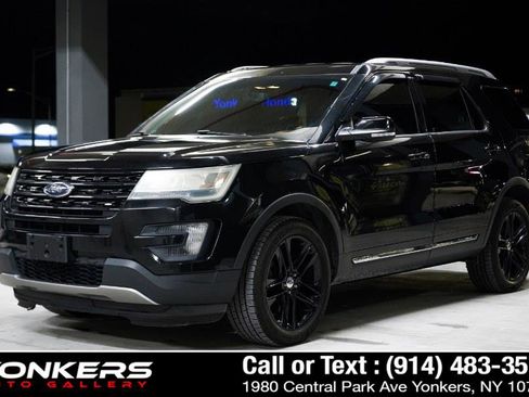Used 2016 Ford Explorer XLT w/ Equipment Group 202A AWD/4WD image 1