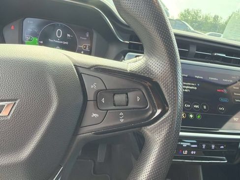 Used 2022 Chevrolet Bolt EUV LT w/ Driver Confidence Package FWD image 25