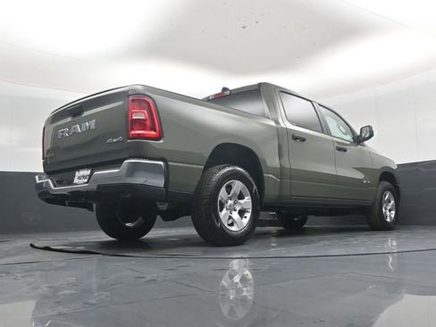 New 2026 RAM 1500 4x4 Crew Cab image 39