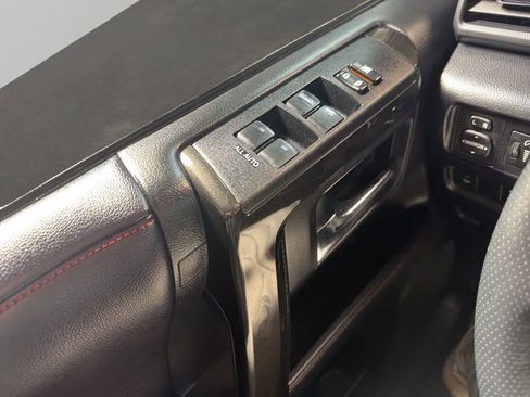 Used 2019 Toyota 4Runner TRD Off-Road image 14