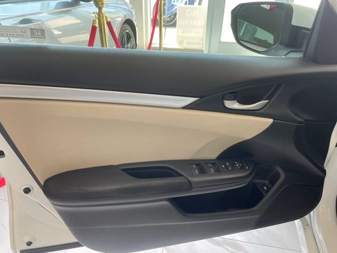 Used 2021 Honda Civic LX image 8